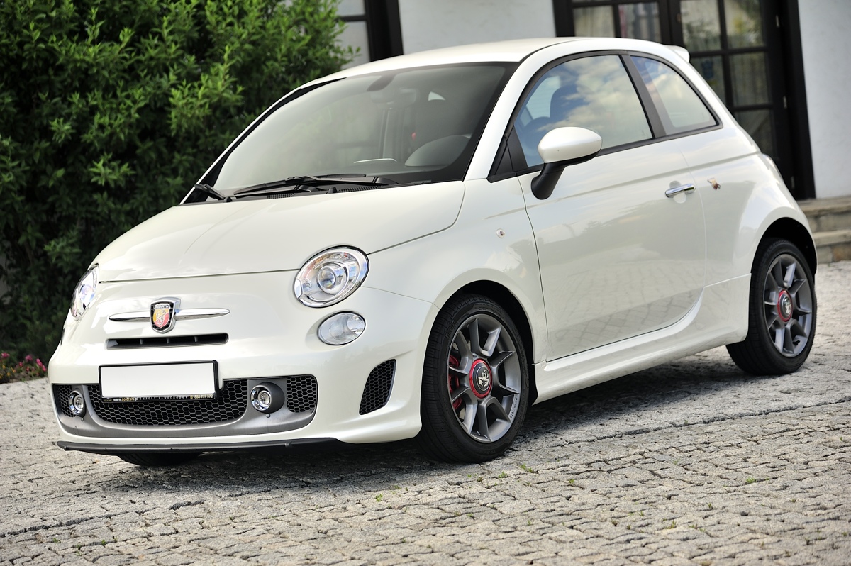 FIAT 500 ABARTH 1.4 Automat 145 KM Import samochodów z